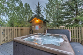 Updated Steamboat Springs Condo with Hot Tub Access!